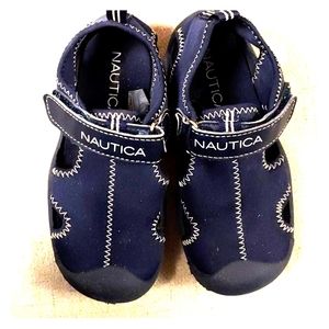Nautica water shoe size 9